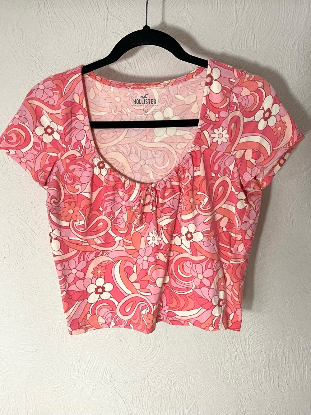 Hollister Pink & White Retro Floral Scoop Crop Top